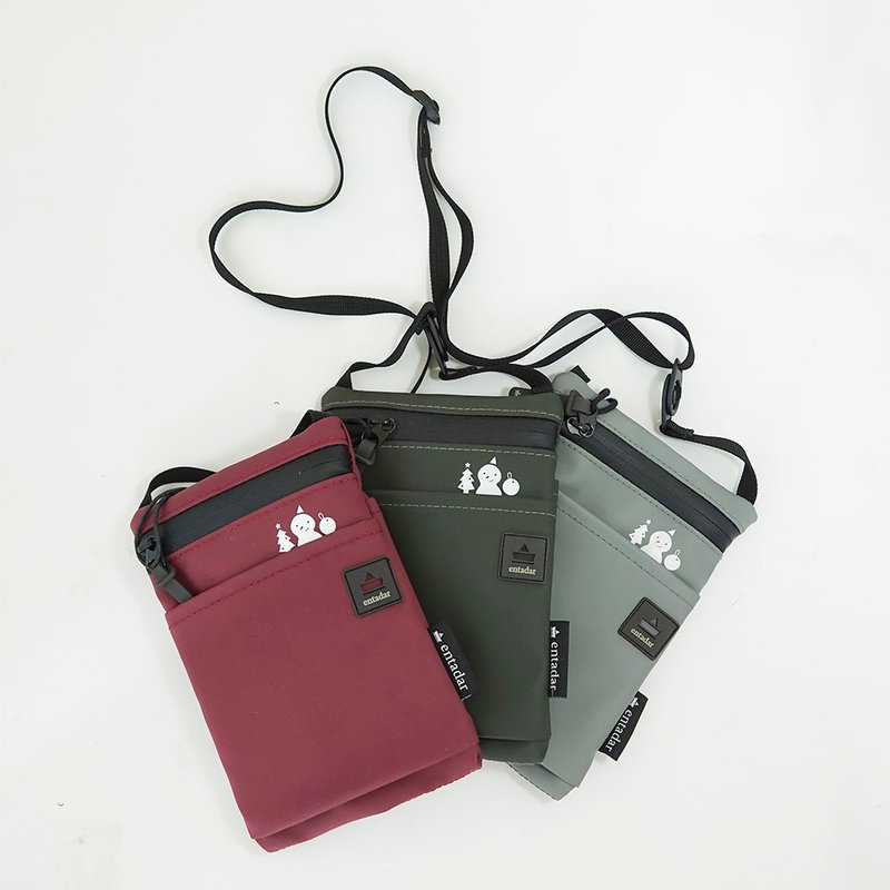 Christmas Snowman Special Edition - Breakwater Phone/Passport Pouch - Christmas Green Snowman Special Edition - ที่เก็บพาสปอร์ต - วัสดุกันนำ้ สีเขียว