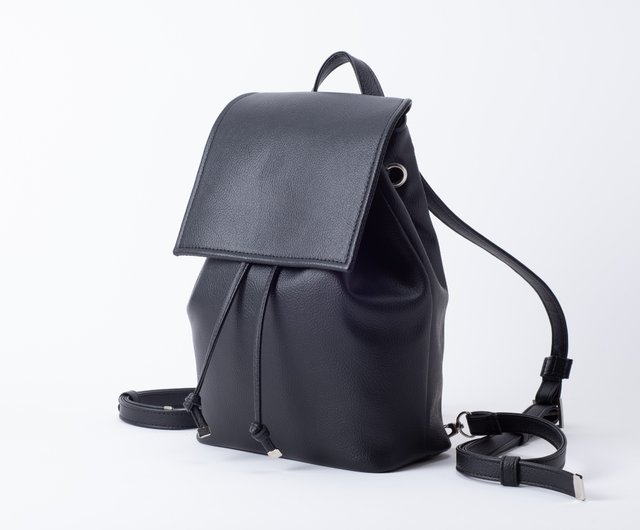 Bucket backpack online purse