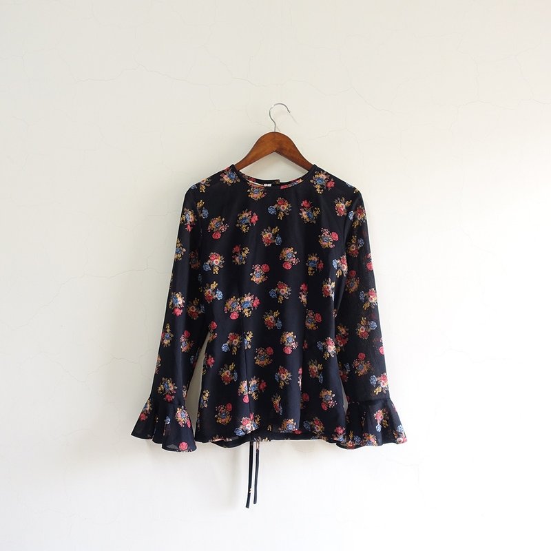 │Slowly│ 黑.花卉/古著上衣 │vintage.復古.文藝 - 女上衣/長袖上衣 - 聚酯纖維 多色