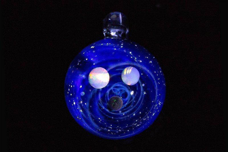 SPIRAL GALAXY 3 opal space glass pendant no.800 - สร้อยติดคอ - แก้ว สีน้ำเงิน