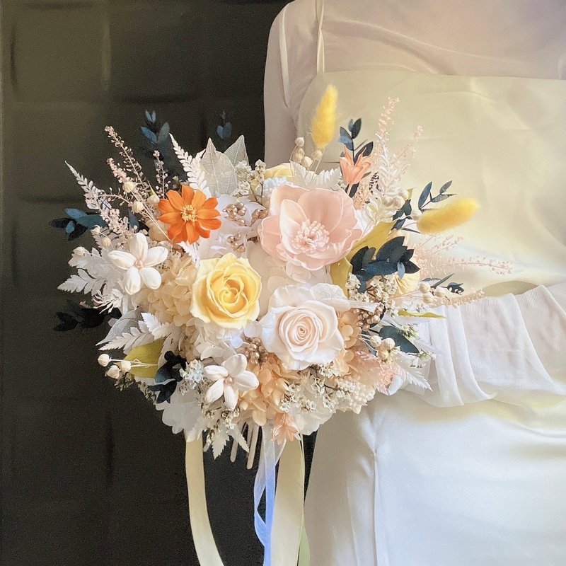 Natural orange eternal bouquet containing eternal Korean zinnias bridal bouquet notarized bouquet - Dried Flowers & Bouquets - Plants & Flowers Orange