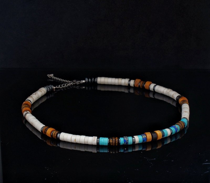 Turquoise Heishi Choker with Hematite and wood beads - สร้อยคอ - เครื่องเพชรพลอย 