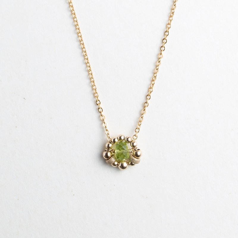 ::Birthstone:: Stone Necklace Harmony Happiness Good Luck Peridot - สร้อยคอ - เครื่องเพชรพลอย สีเขียว