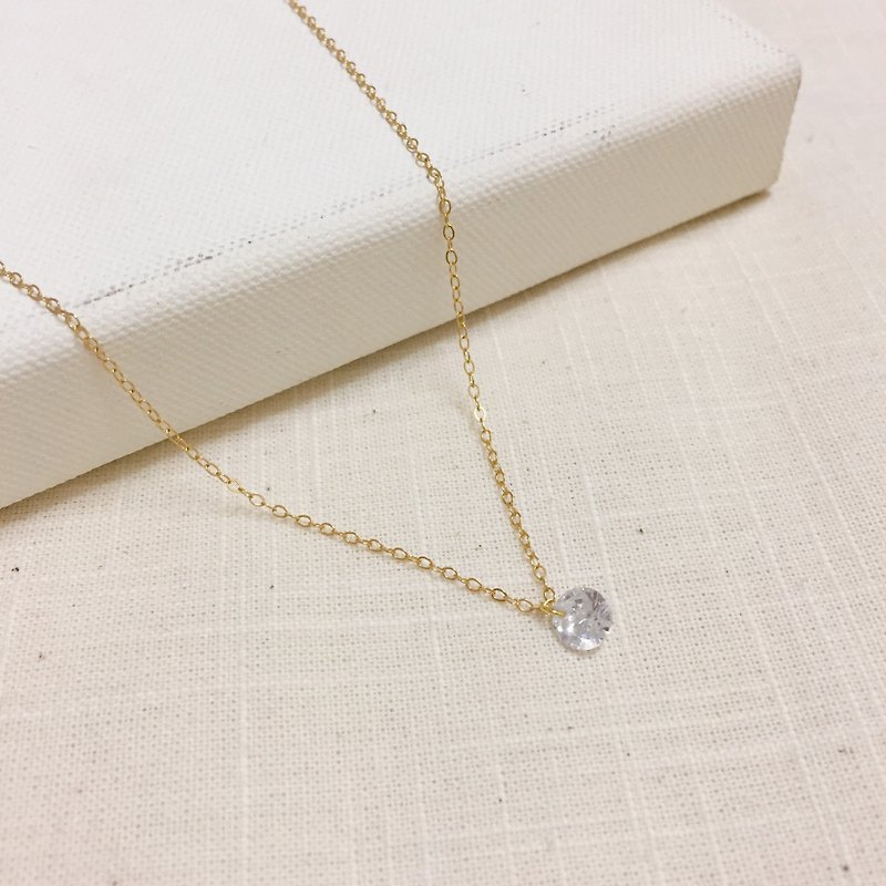 You are my only light - 14K gold-diamond single Stone clavicle short chain necklace can touch the water does not fade - สร้อยคอทรง Collar - โลหะ สีทอง