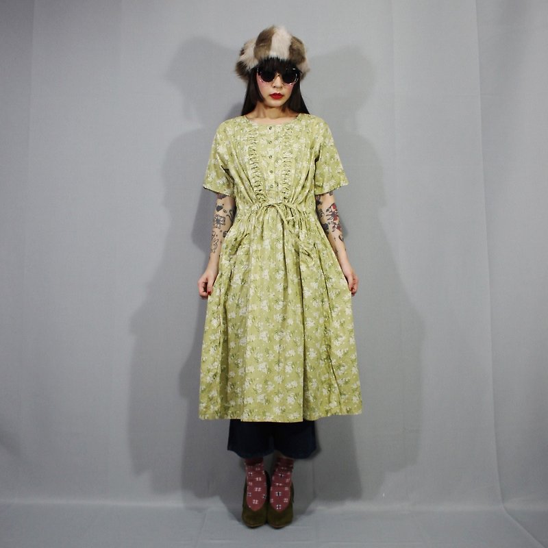 (免運費)(Vintage洋裝)綠色小白花附腰綁帶日本古著洋裝(婚禮/生日禮物)F3208 - 連身裙 - 棉．麻 綠色