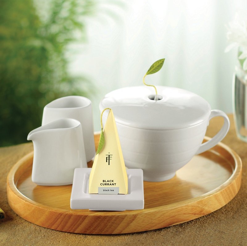 Tea Forte 母親節白色午茶時光組合-送20入覆盆莓果茶金字塔絲質茶包 - 茶具/茶杯 - 瓷 白色