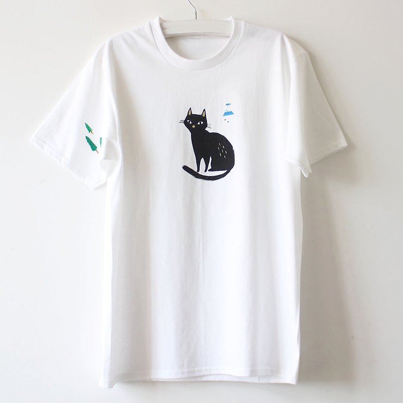黑貓與小雪山T裇 I 喜歡黑貓 I 手工絹印T shirt - T 恤 - 棉．麻 白色