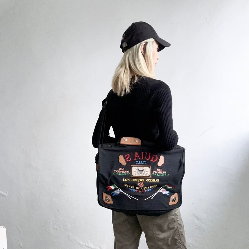 Vintage GUIA'S Embroidered Computer Bag Handbag Side Backpack - กระเป๋าแมสเซนเจอร์ - วัสดุอื่นๆ สีดำ