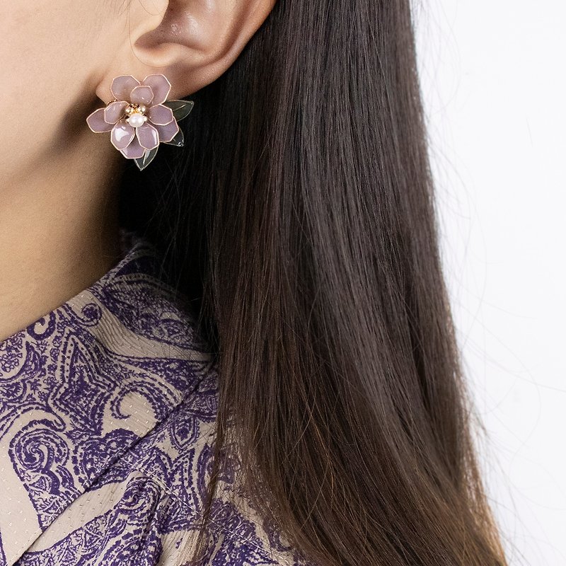 【紫丁香色】春。水晶花天然珍珠 耳環 - 耳環/耳夾 - 樹脂 紫色