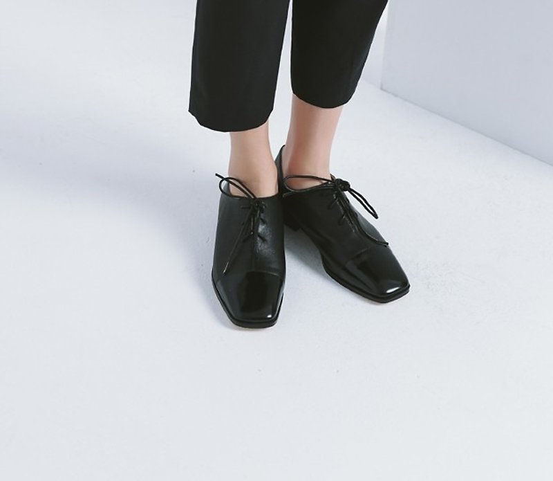 Minimalist square head strap leather shoes Oxford black mirror stitching - รองเท้าอ็อกฟอร์ดผู้หญิง - หนังแท้ สีดำ