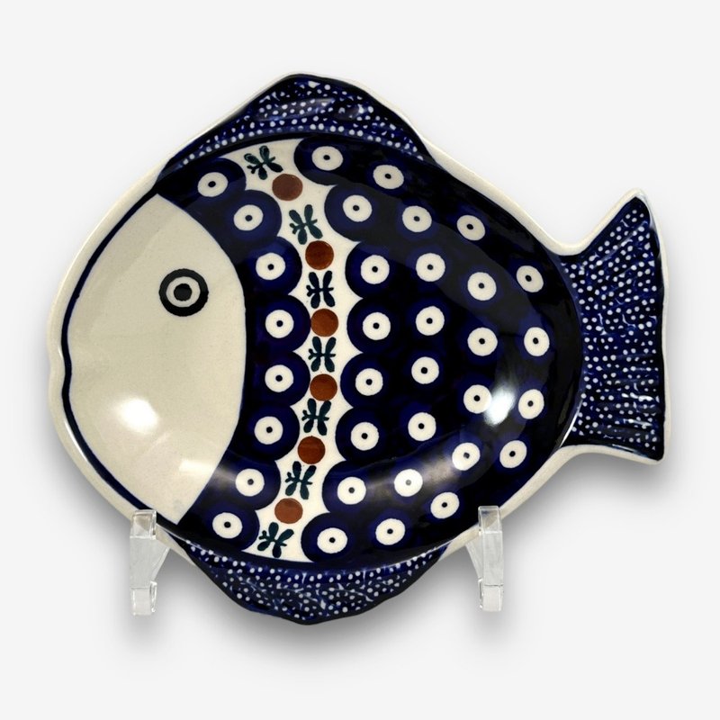 Polish hand-painted pottery-fish-shaped plate 19cm peacock eye series designer model - จานและถาด - ดินเผา สีน้ำเงิน