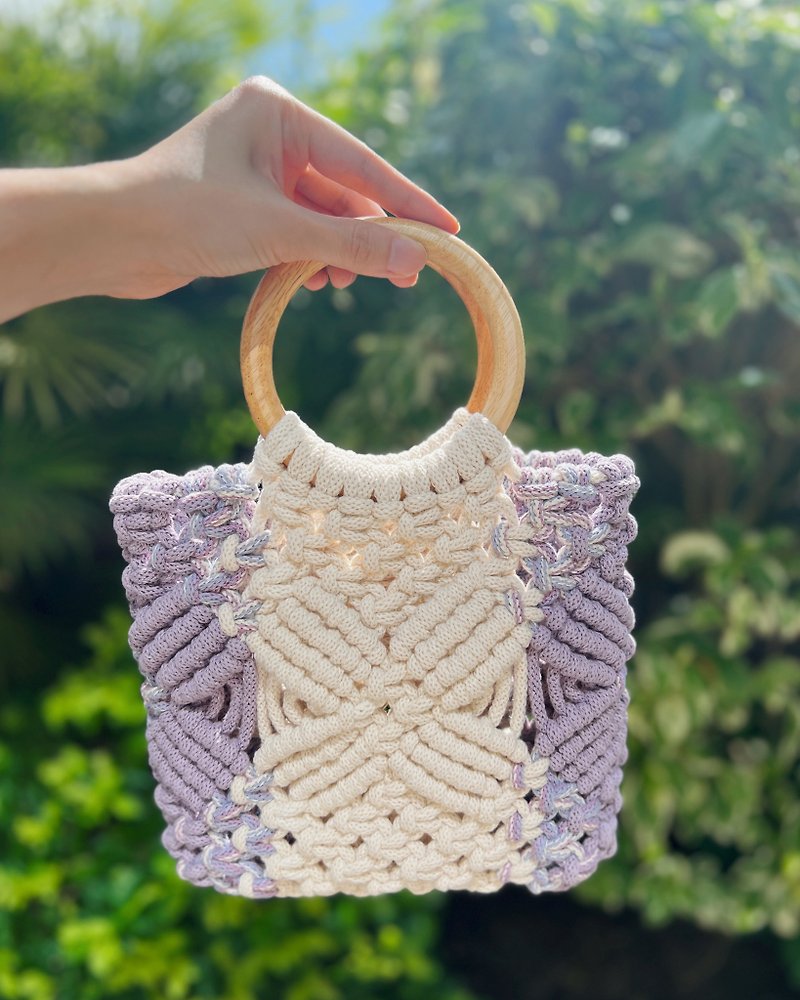 Macrame purple and white color matching - 100% pure cotton Polish environmentally friendly cotton rope #花事 handwoven handbag - Handbags & Totes - Cotton & Hemp Purple