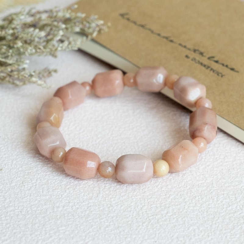 Peach Colour Alashan Agate genuine gemstones stretch bracelet BDay gift for her - Bracelets - Crystal Pink