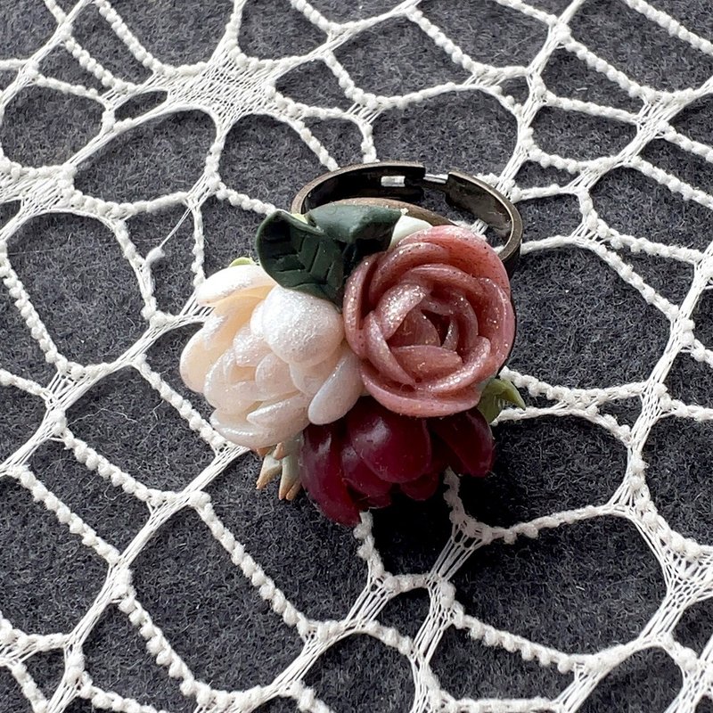 Rabbit bag retro flower blooming handmade soft clay ring with adjustable ring circumference - General Rings - Clay Multicolor