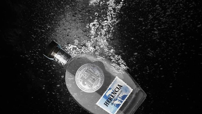 新鮮食材 酒類 卡其色 - LosParrales - Herencia 700ml