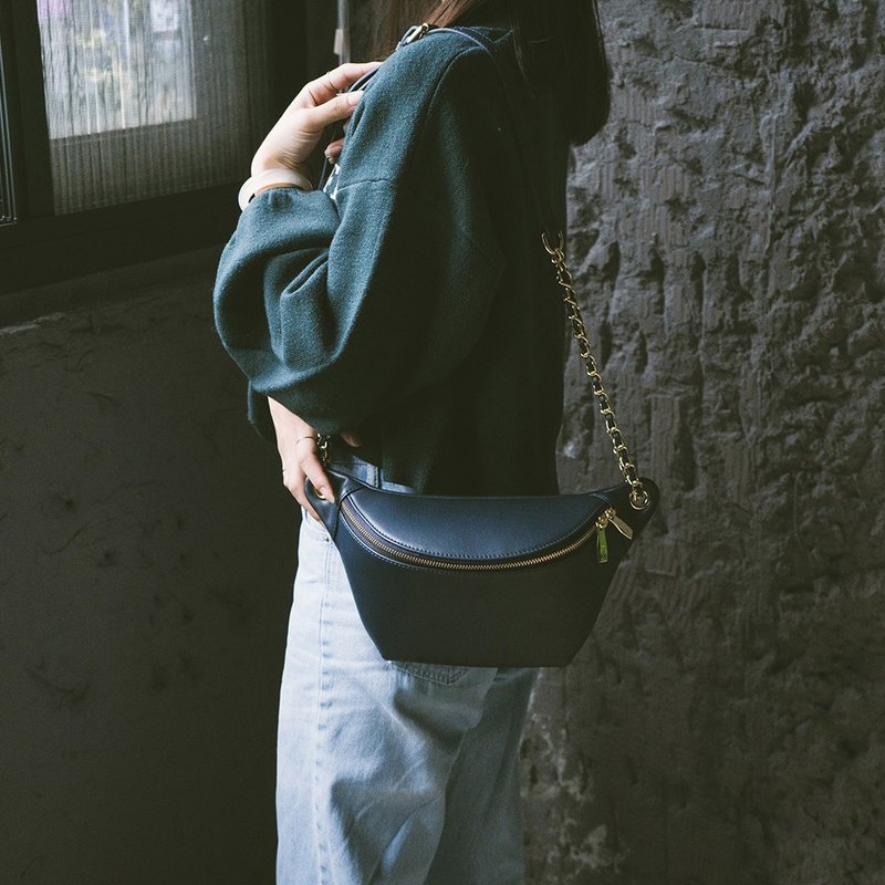 Genuine leather fashionable metal chain shoulder chest bag 22271 blue - Messenger Bags & Sling Bags - Genuine Leather Blue