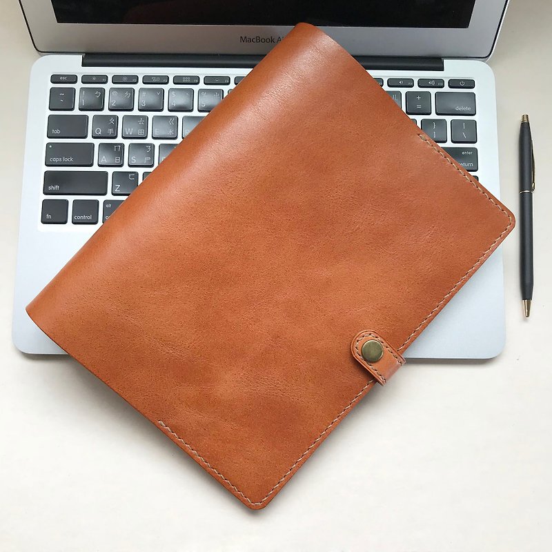 Logbook A5 six-hole loose-leaf leather hand note notes toffee / custom lettering gift - Notebooks & Journals - Genuine Leather Brown