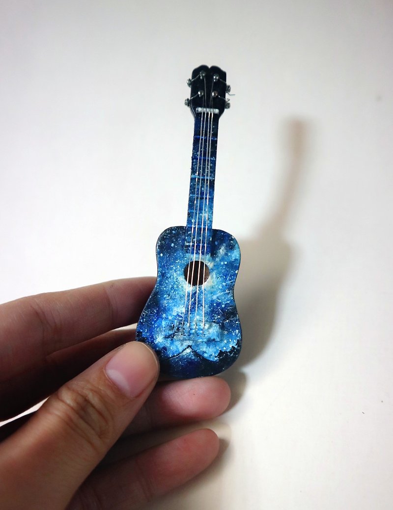[星空ウクレリ]手書きミニ楽器モデルアートギフトコレクションメモリアルハワイ - 置物 - 防水素材 パープル