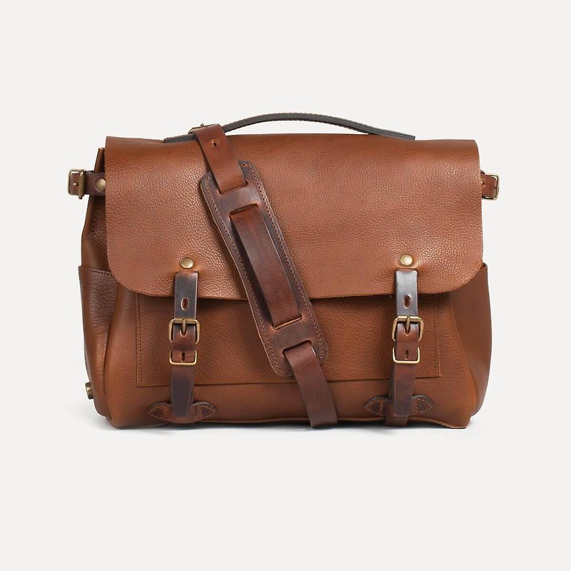 Bleu de Chauffe-Eclair M leather messenger bag_Cuba / classic caramel - Messenger Bags & Sling Bags - Genuine Leather Brown