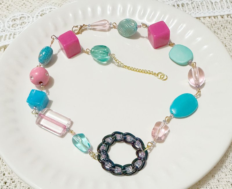 brand new bead necklace - Necklaces - Other Materials Pink