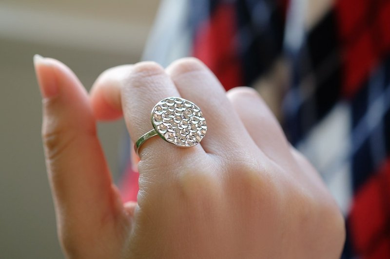 Concave texture crystal diamond disc thin ring 925 sterling silver ornaments can be customized - แหวนทั่วไป - เงินแท้ สีเงิน