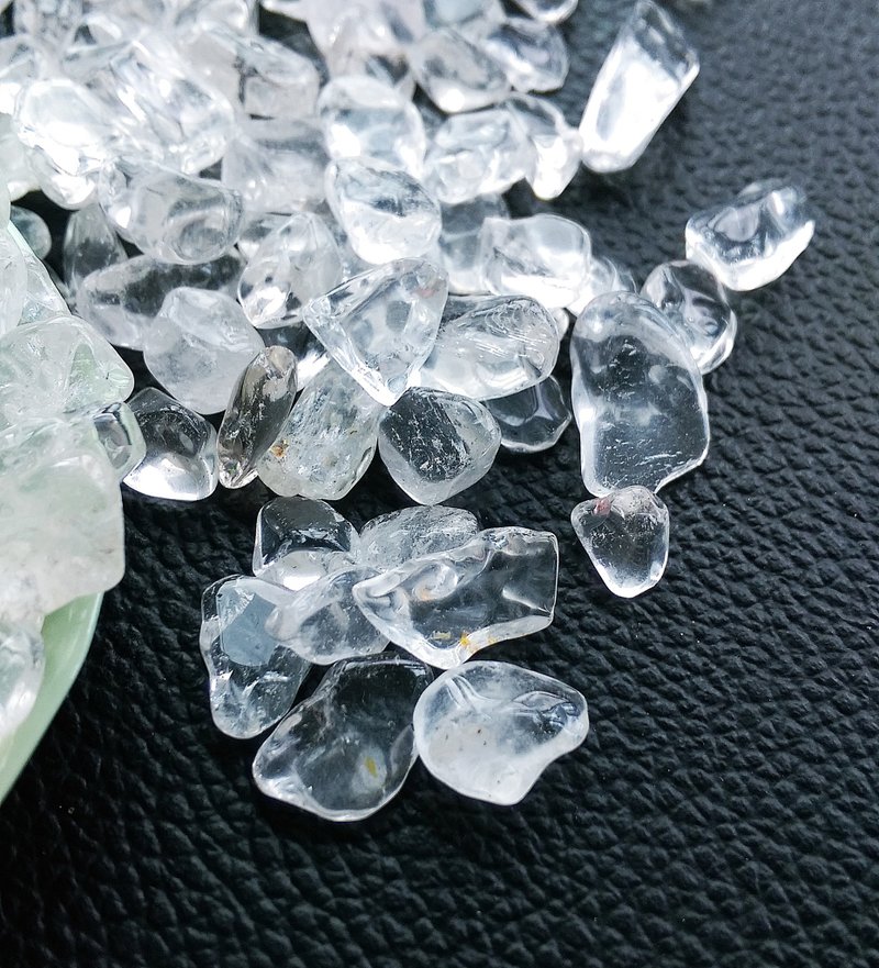 天然白水晶碎石 淨化專用小碎石 粗碎石 一份 100g 售50元 - 擺飾/家飾品 - 其他材質 