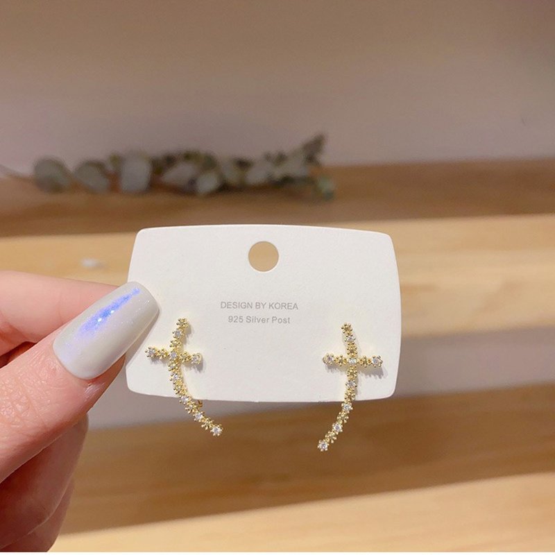 [SoLight Salt Green] Cross Cross Delicate Earrings SL200 - ต่างหู - วัสดุอื่นๆ สีทอง