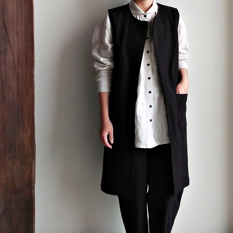 Long Straight Cardigan Vest Pure Cotton (Thick) Black/Colors Available - เสื้อแจ็คเก็ต - ผ้าฝ้าย/ผ้าลินิน สีดำ