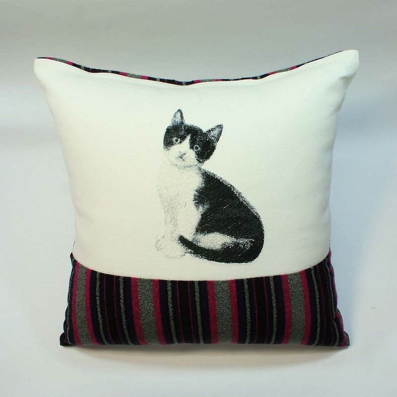 刺繍枕カバー01-大きな黒と白猫 - 枕・クッション - コットン・麻 ブラック