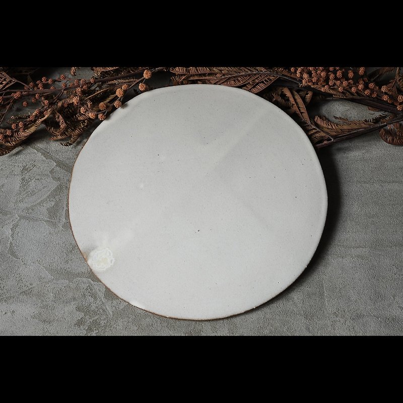 。結晶流釉圓形白色薄型平陶盤/ 茶道飾盤 - 盤子/餐盤/盤架 - 陶 