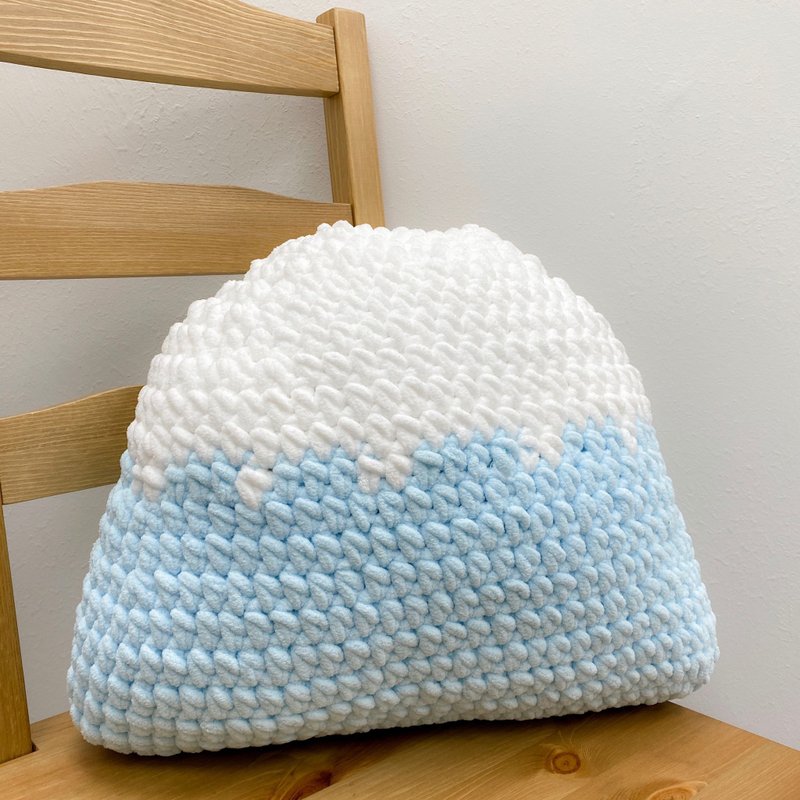 【DIY材料包】獨家設計 | 手工鉤織富士山抱枕 (Cushion) - 編織/刺繡/羊毛氈/縫紉 - 其他材質 藍色