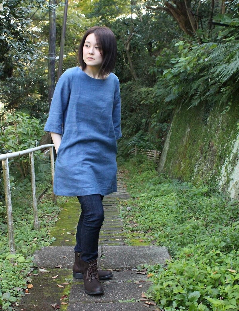 Linen simple tunic - เสื้อผู้หญิง - ผ้าฝ้าย/ผ้าลินิน สีน้ำเงิน