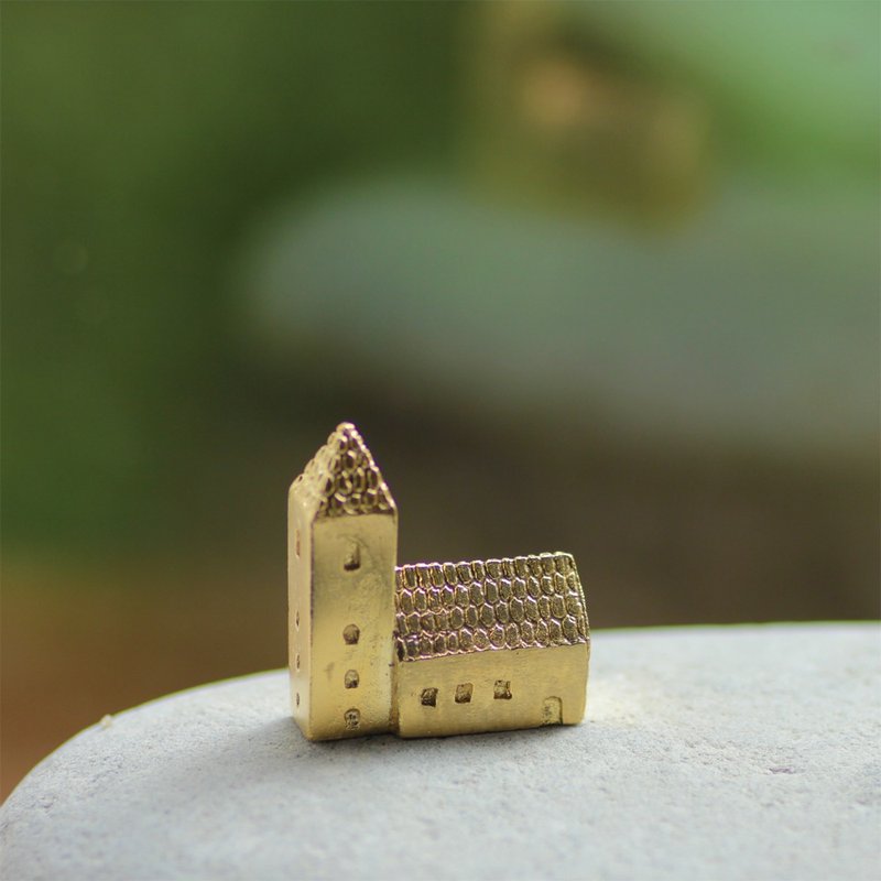 有高塔的小屋-金屬擺飾 療癒小物 - 擺飾/家飾品 - 其他金屬 
