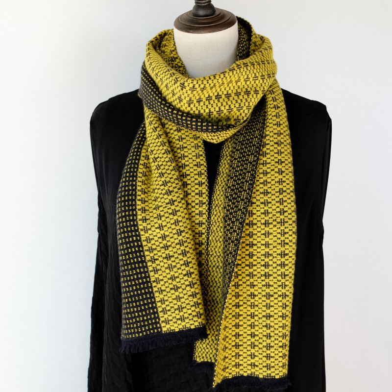 Cashmere Hand-woven 100% cashmere scarf [Junka 03] - ผ้าพันคอถัก - วัสดุอื่นๆ สีเหลือง