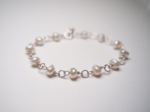 YUNSHAO Jewelry 珍珠系列 #a127 垂墜手環(黑、白兩款)