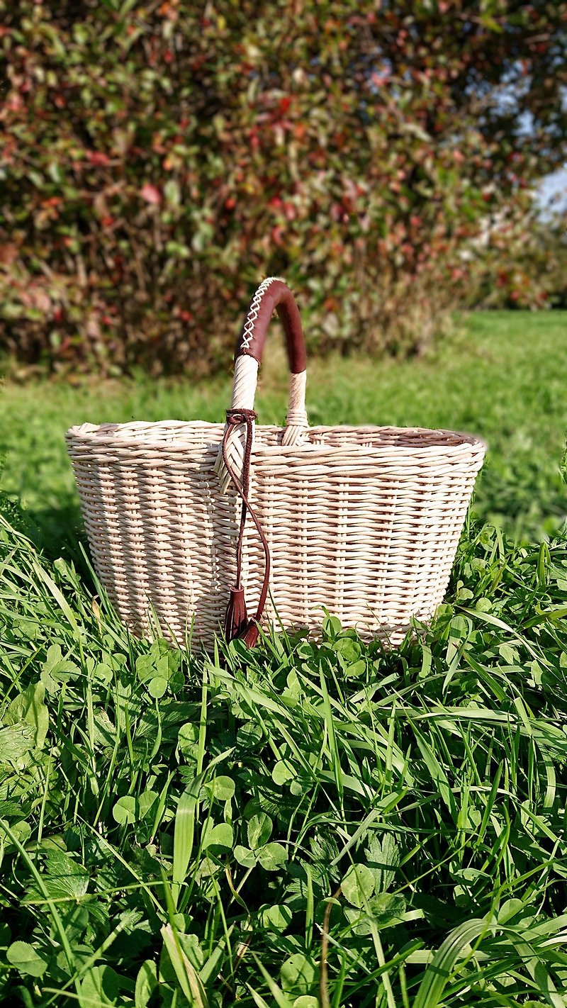 Picnic basket. Fruits basket. New mom gift basket - Other - Eco-Friendly Materials Brown