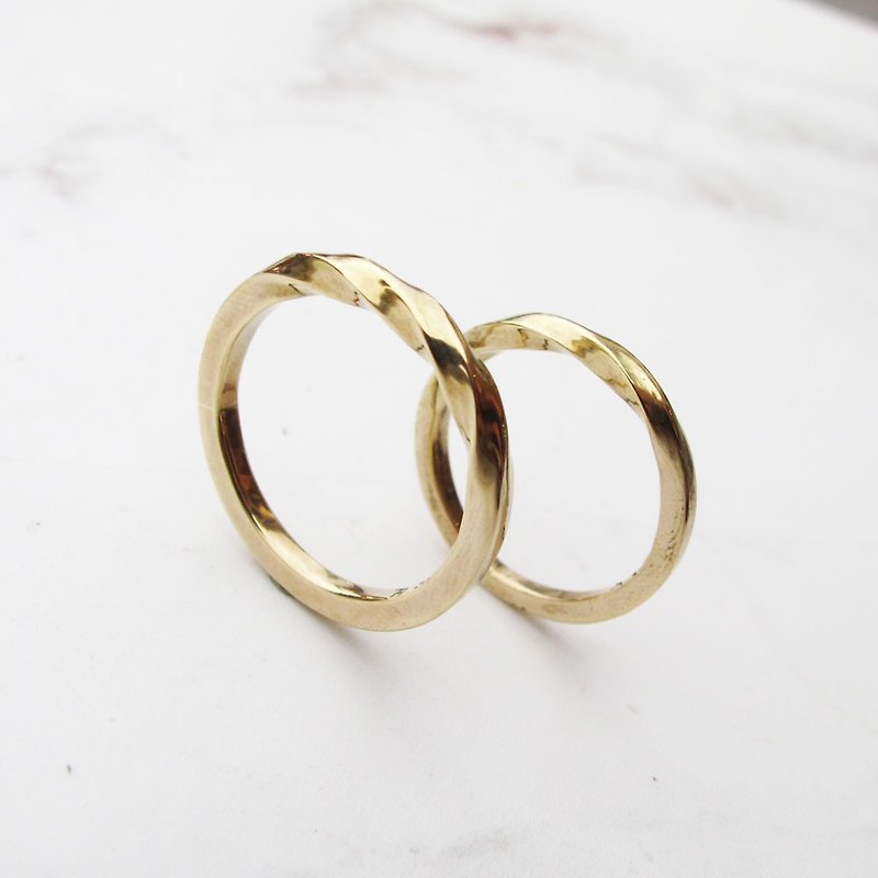 [Handmade Custom Rings] Reversing Streamlines Personality Bronze Couple Rings | - แหวนคู่ - ทองแดงทองเหลือง สีทอง