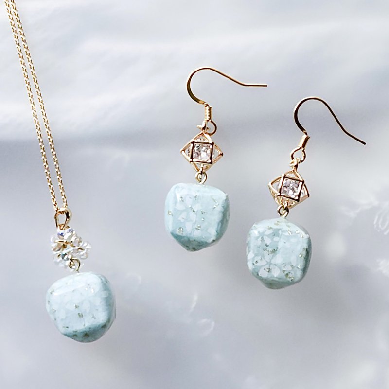 花柄紙風船のピアス / イヤリングとネックレスセット - 耳環/耳夾/耳骨夾 - 紙 藍色