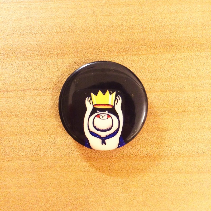 Darwa-- small crown - a badge - Badges & Pins - Plastic 