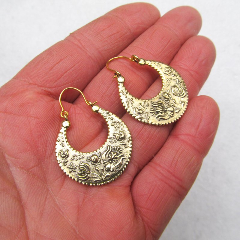 large handmade earrings for women,traditional Ukraine womens earrings,cute half - 耳環/耳夾/耳骨夾 - 銅/黃銅 金色