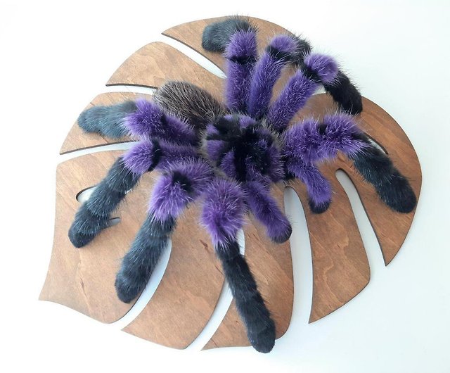 リアルなタランチュラ紫蜘蛛の壁の装飾ソフトスカルプト昆虫おもちゃ