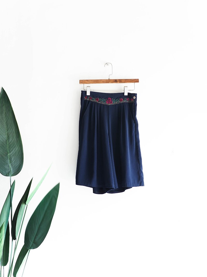 River Water Mountain - Ibaraki Deep Sea Blue Embroidery Discount Antique Silk Satin Wide Shorts - Women's Pants - Polyester Blue