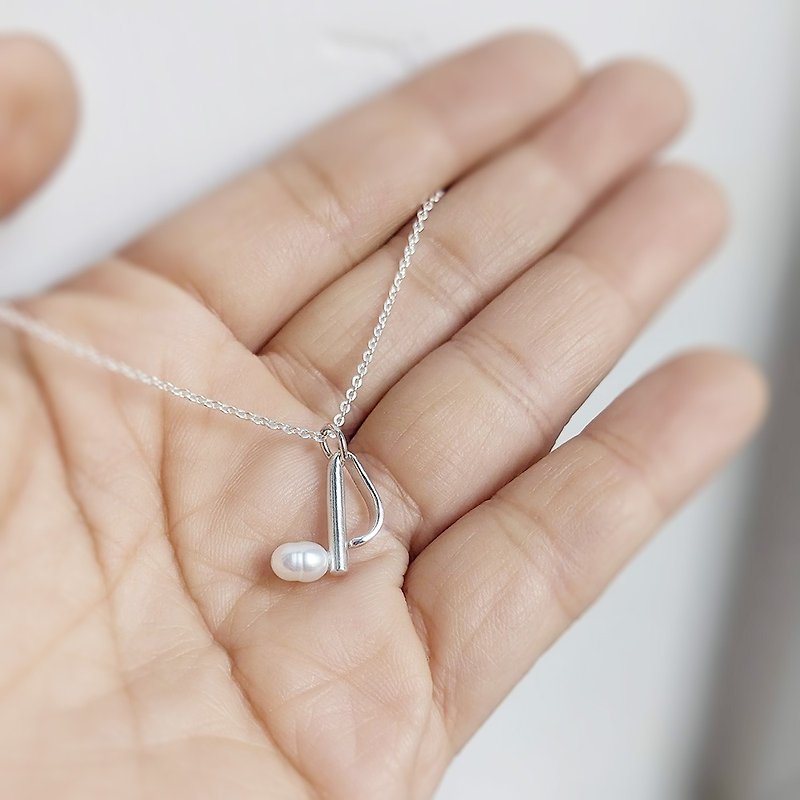 Department of Music - Silver Eighth Note - Sterling Silver Pearl Necklace - สร้อยคอ - โลหะ สีเงิน