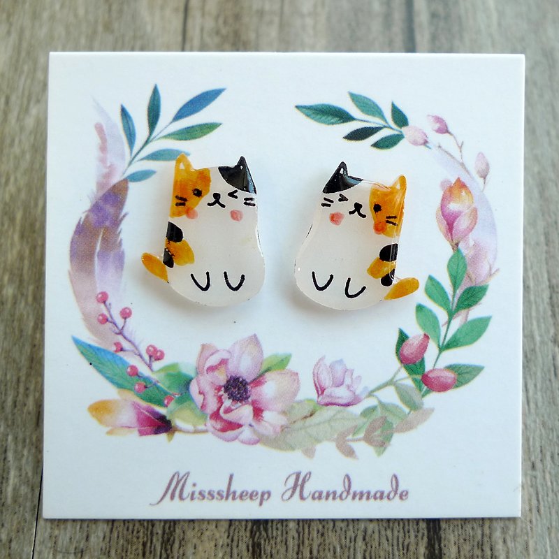 Misssheep-U46- Mini Cat - Three-color cat hand-painted cat hand made earrings pair (ear pin / ear clip) - ต่างหู - พลาสติก 
