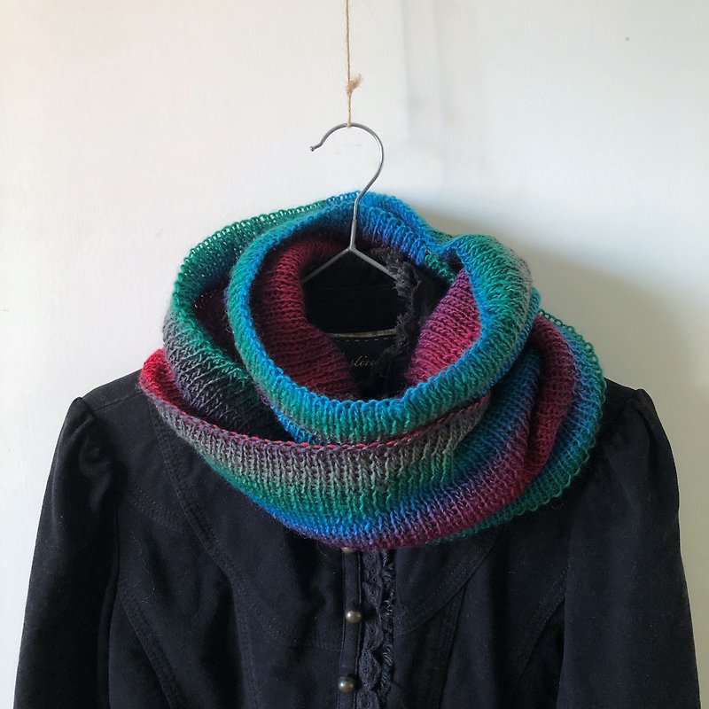 Appreciation - Gradient - Handmade wool neck scarf sold no longer made - ผ้าพันคอถัก - ขนแกะ หลากหลายสี