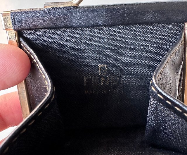 Bid On Everything - Vintage Louis Vuitton Mini Kiss Lock Coin Purse