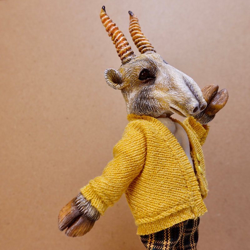 1:12 [High-nosed Antelope] Movable Joints Doll - Stuffed Dolls & Figurines - Resin Orange