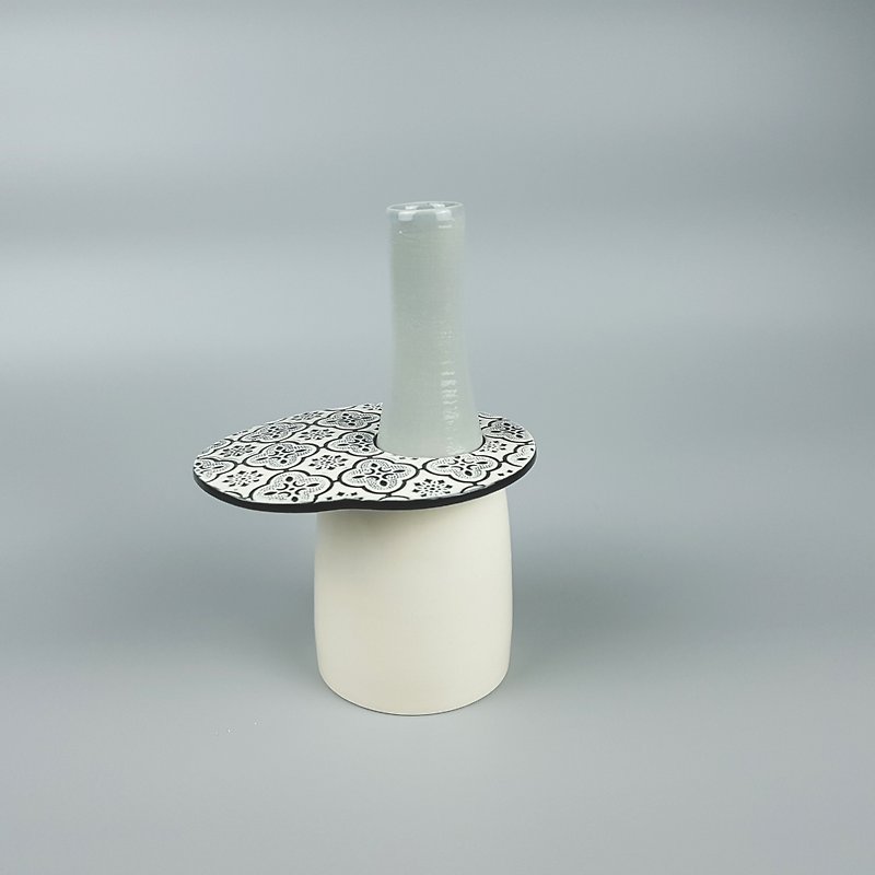 ウィンドウグリルシリーズ-ウィンドウグリル花瓶（ブラック） - 花瓶・植木鉢 - 磁器 ブラック