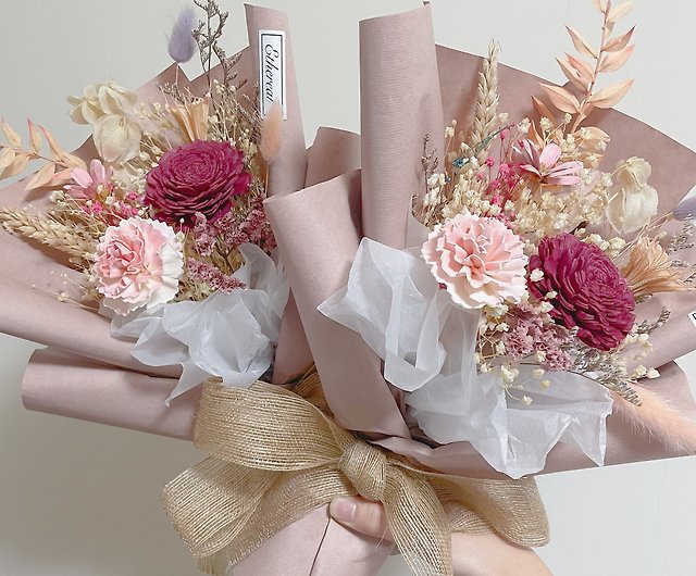 Waltz】Dry Bouquet/Small Bouquet/Mother's Day Bouquet - Shop Ethereal floral  Dried Flowers & Bouquets - Pinkoi