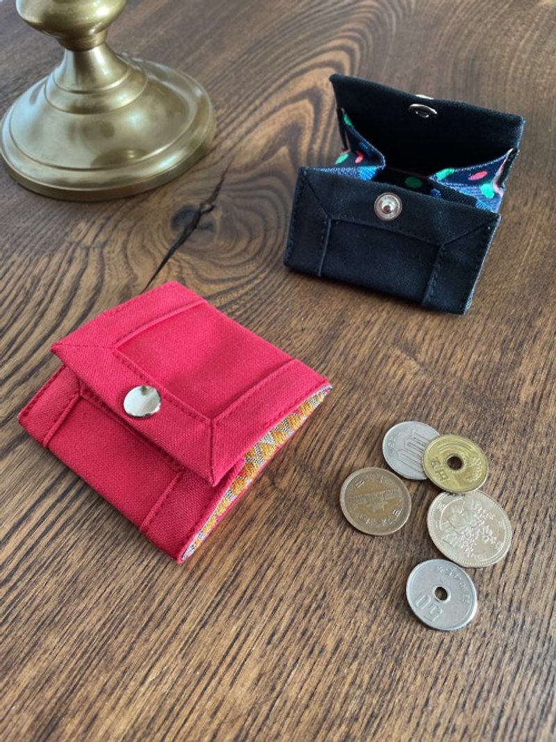 Kurashiki Canvas Tatami Edge Coin Case Box Type Coin Purse Red Black - Coin Purses - Cotton & Hemp 